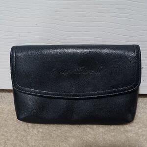 GLORIA VANDERBILT Black Clutch